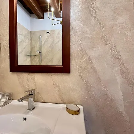 Relais Ponte Pietra Oda ve Kahvaltı 2*