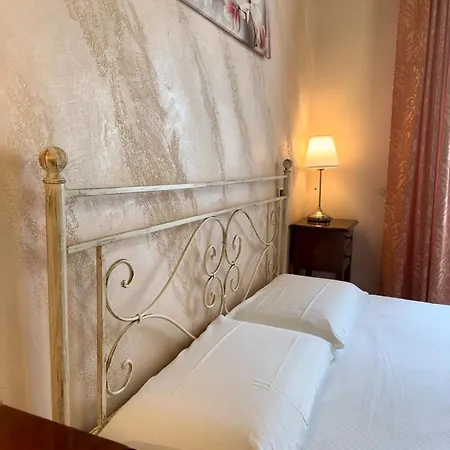 Relais Ponte Pietra Oda ve Kahvaltı 2*
