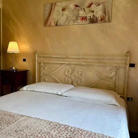 Relais Ponte Pietra Oda ve Kahvaltı Verona